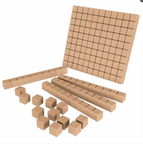 MATERIAL DOURADO 111P�S  PAPER TOY